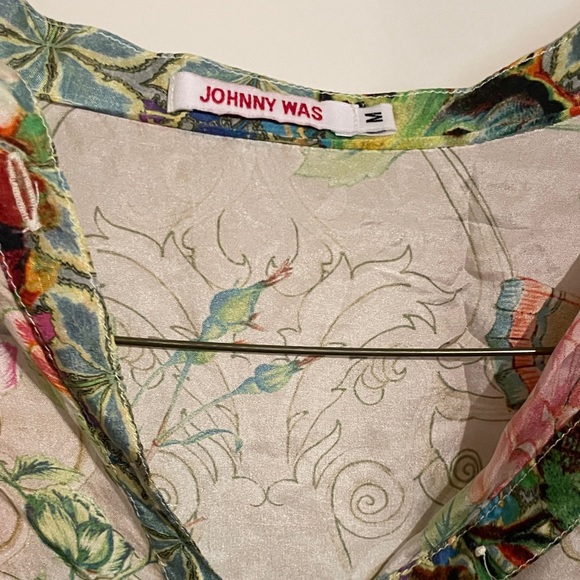 Johnny Was Multicolor Floral and Butterfly Blouse - Picture 2 of 4